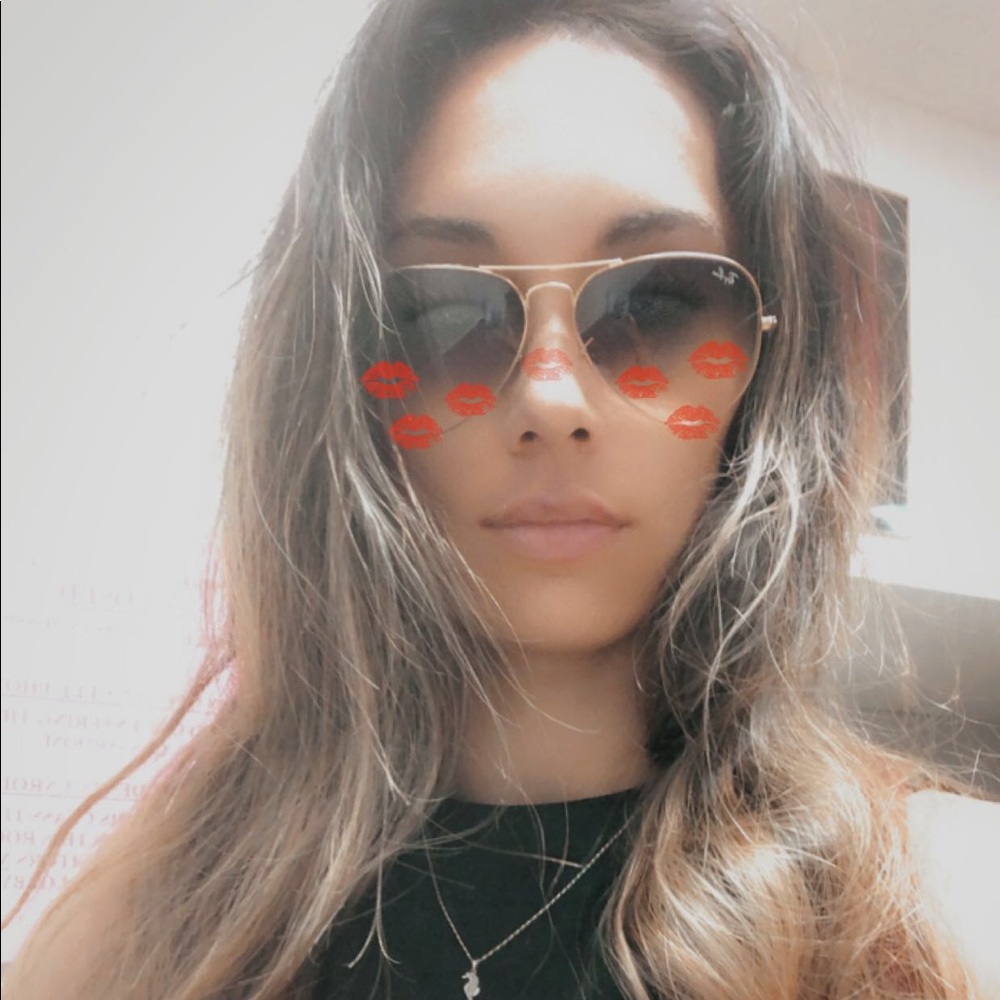 Meet your Posher, Amy